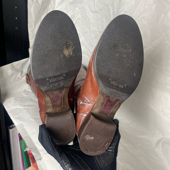 Preloved ARIAT York Boots Size 7B - Picture 8 of 17